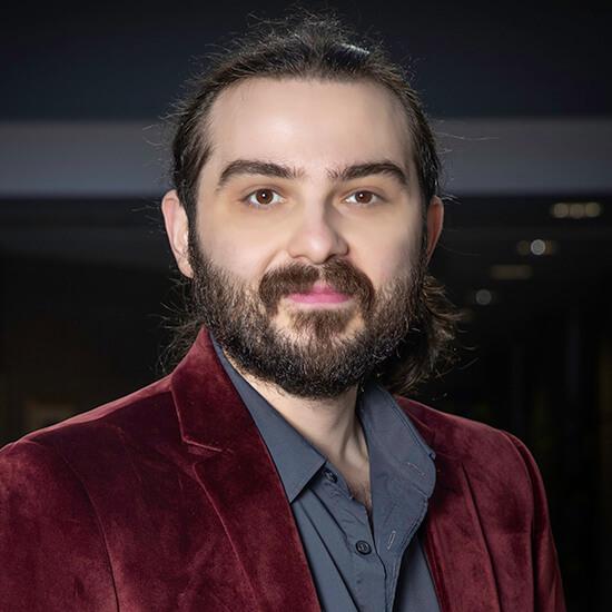Elvis Veliu